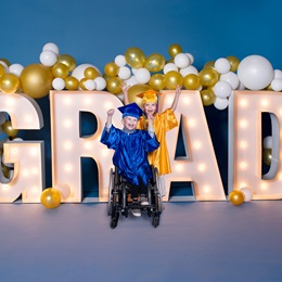 6 ft. x 12 ft. Gold and White Lighted Grad Photo Prop Kit