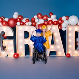 Lighted Grad Photo Prop Kit - Red/White