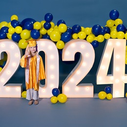 Lighted Year Photo Prop Kit - Blue/Yellow