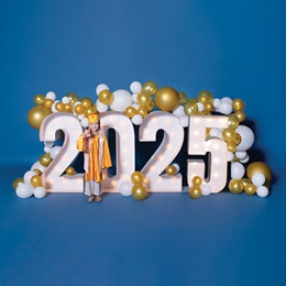 Lighted Year Photo Prop Kit - Gold/White